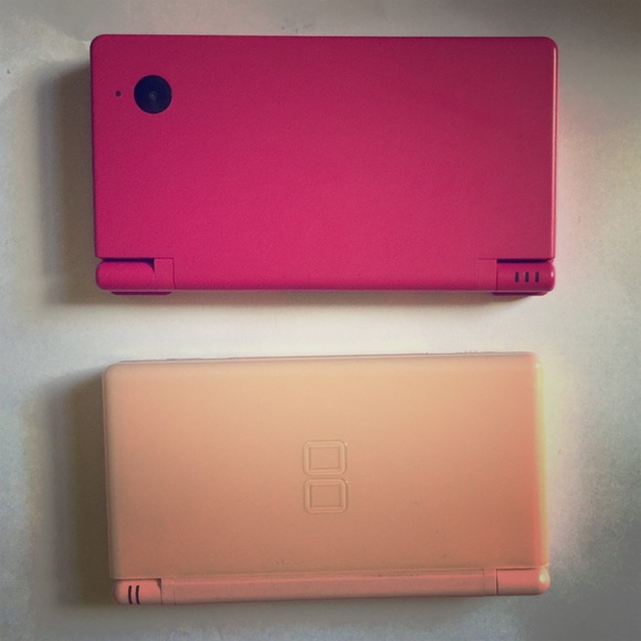 NINTENDO DS AND NINTENDO DSI WITH GAMES