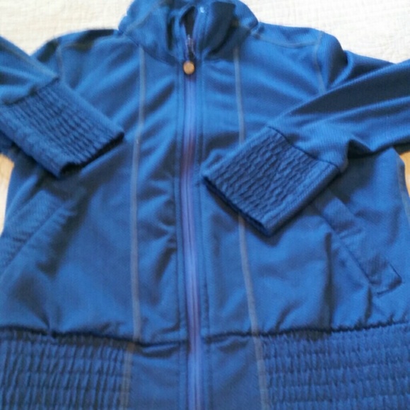 Lululemon navy blue jacket size 4