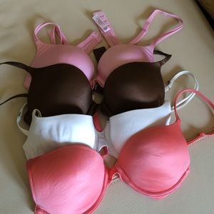 Victoria's Secret Very Sexy push -up bra bundle