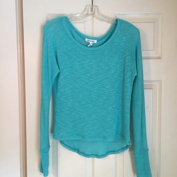 Loose Turquoise Subtle HiLow Top - Picture 2 of 4