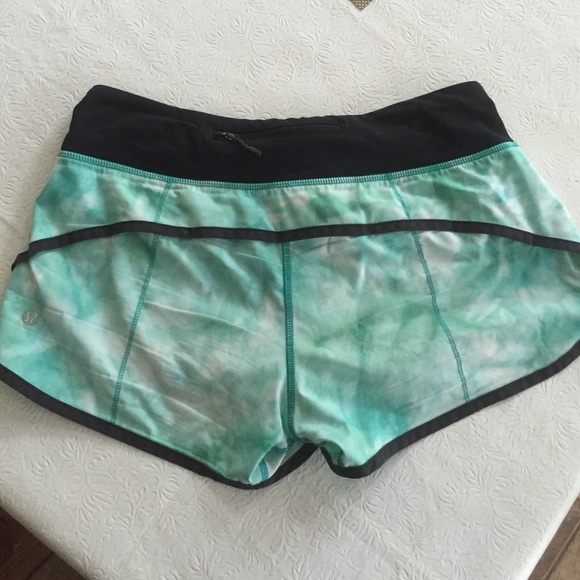 Tie Dye Lululemon shorts - Picture 2 of 4
