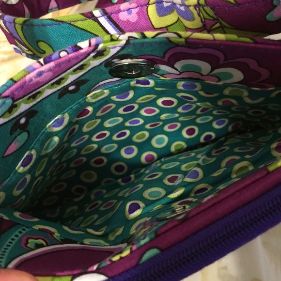 Cute Vera Bradley - Picture 3 of 3