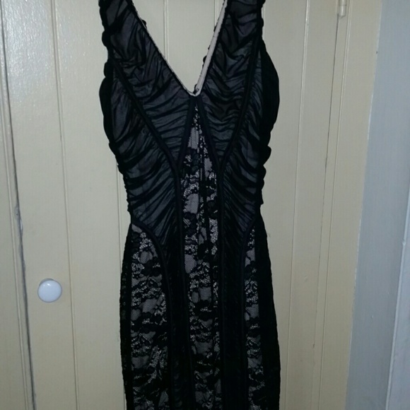 BEBE DRESS