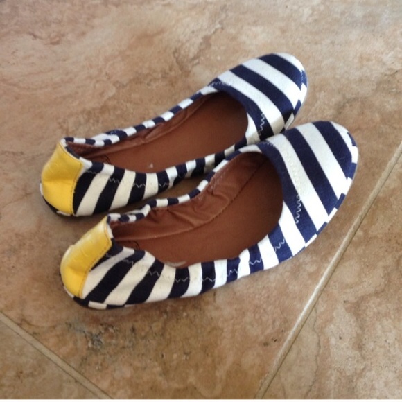 Lucky Brand striped navy flats