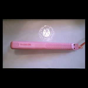 Pink chi flat iron.