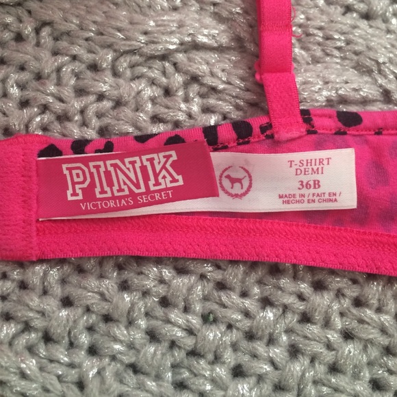 VS PINK T-SHIRT DEMI Bra 36B like new - Picture 2 of 4