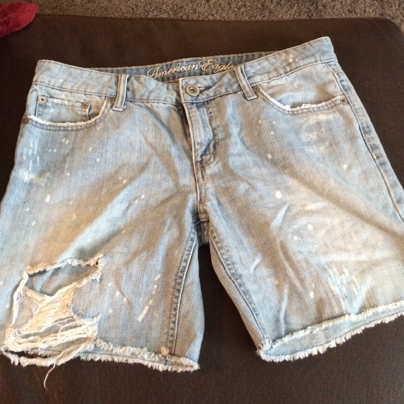American eagle Bermudas! Distressed
