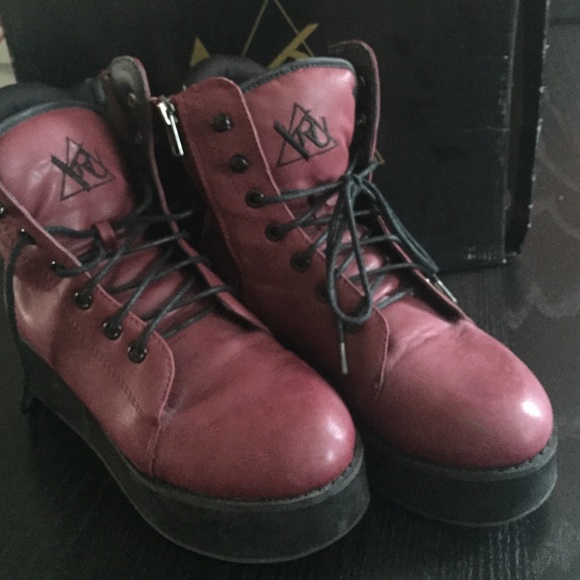 YRU Shoes - YRU Burgundy Platform Boots