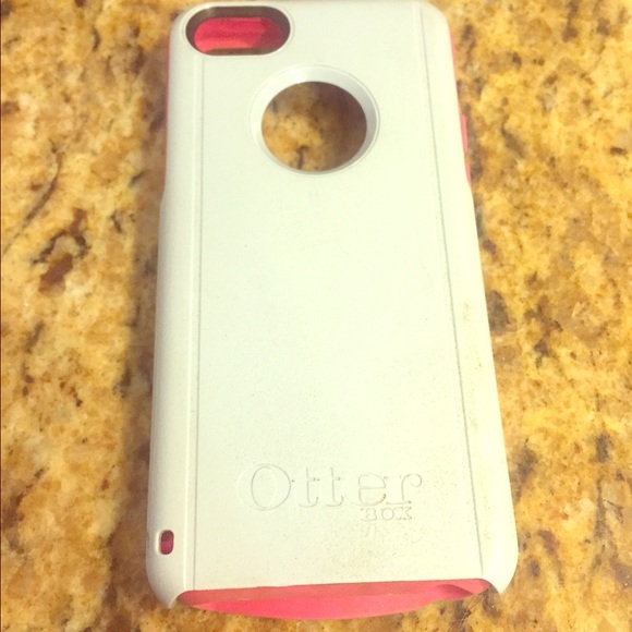 iPhone 5c otter box - Picture 1 of 2