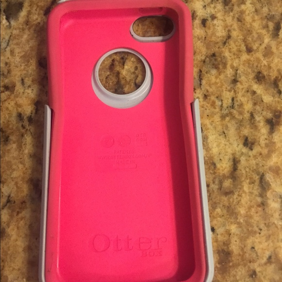 iPhone 5c otter box - Picture 2 of 2