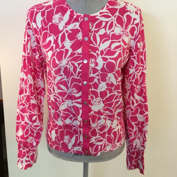 Anne Kline Pink Floral Snap front sweater