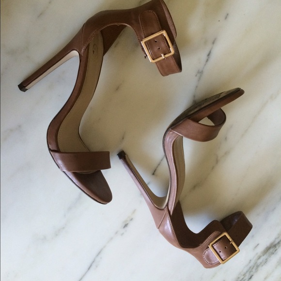 Camel strap sandals