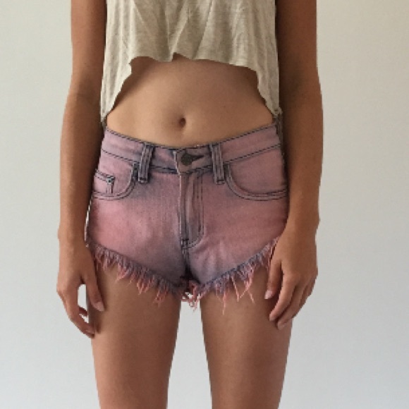 LF Carmar Cheeky Pink Mid Waist Denim Shorts 💖