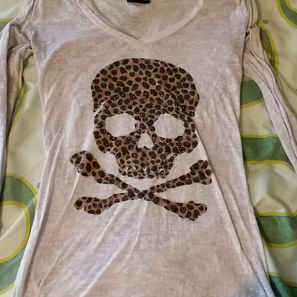 Skull burn out long sleeve