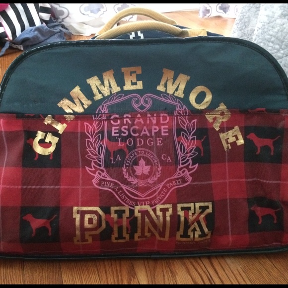"Vintage" VS PINK luggage.