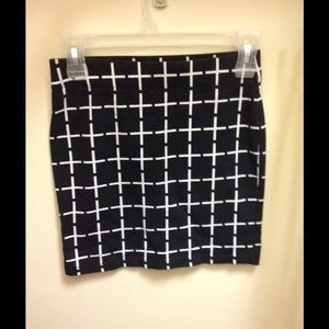 Cross-Patterned Pencil Skirt!