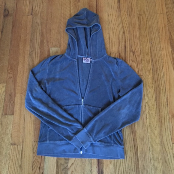 ❌SOLD❌Gray Juicy Couture Velour Jacket