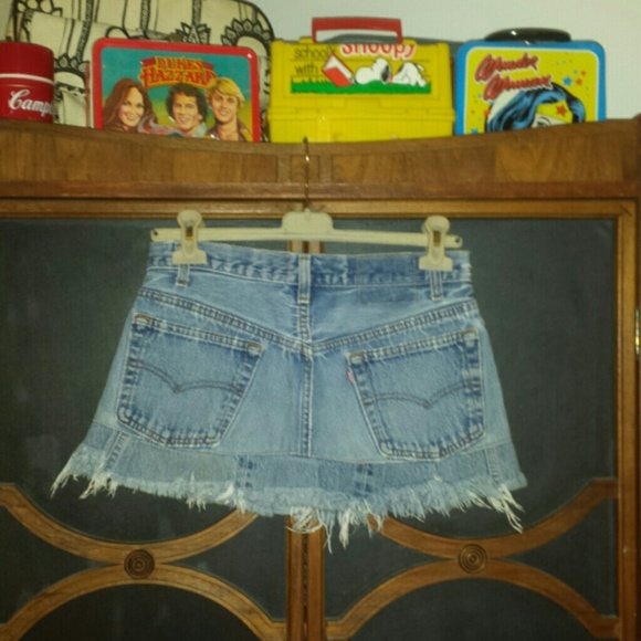 SOLD LOCALLY🤘🤘 Vintage Levis denim miniskirt - Picture 2 of 4