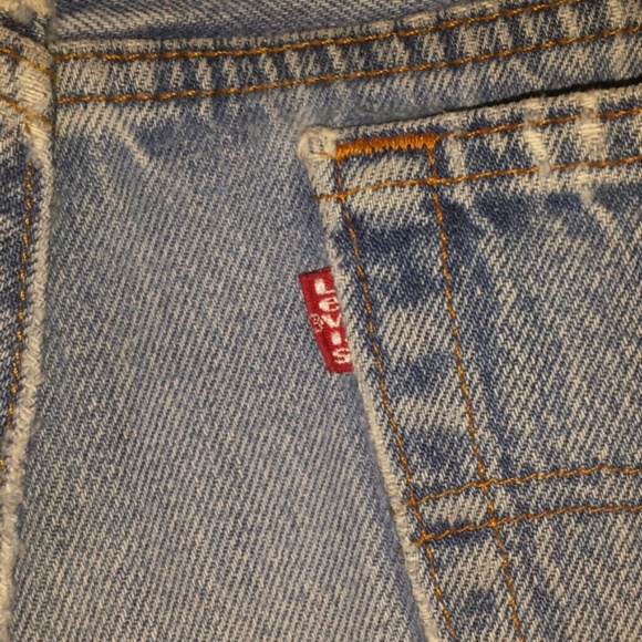 SOLD LOCALLY🤘🤘 Vintage Levis denim miniskirt - Picture 4 of 4