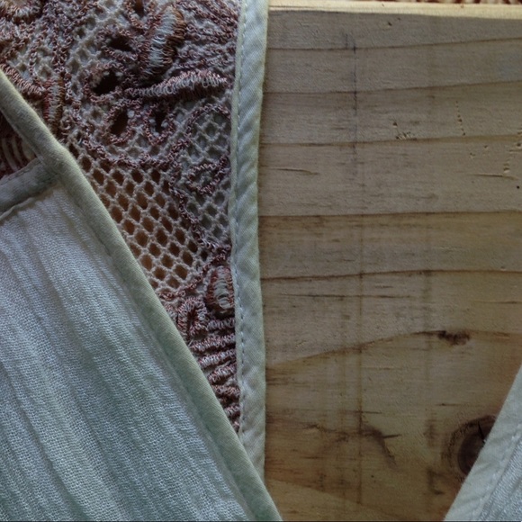  Urban Outfitters Open-Back Dress - Picture 5 of 6