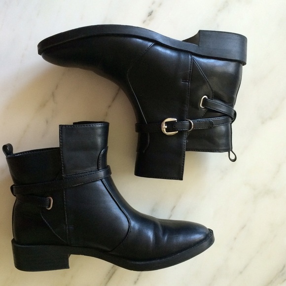 Forever21 black Booties