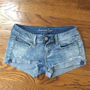 American eagle distressed shorts