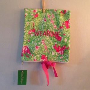 Lilly Pulitzer Wash Me Wear Me travel bag