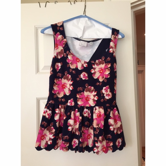 Navy Peplum flowery tank