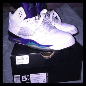 Retro 5 "White Grapes"