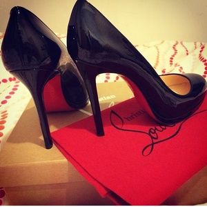 Christian Louboutins Neofilo Patent Leather 6.5