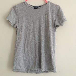 Grey tee-shirt