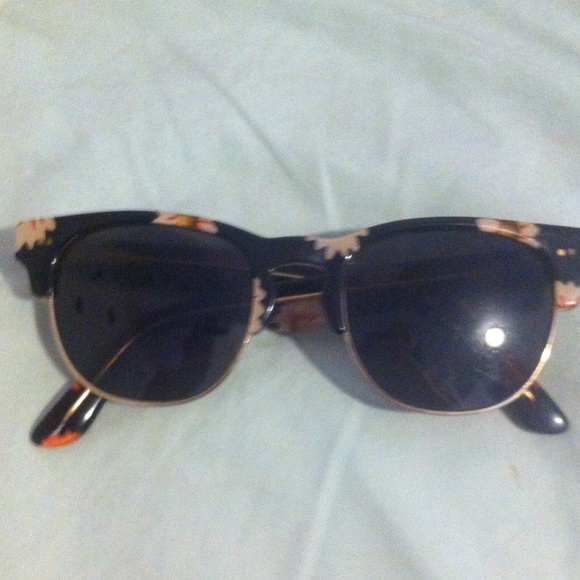 Toms floral sunglasses
