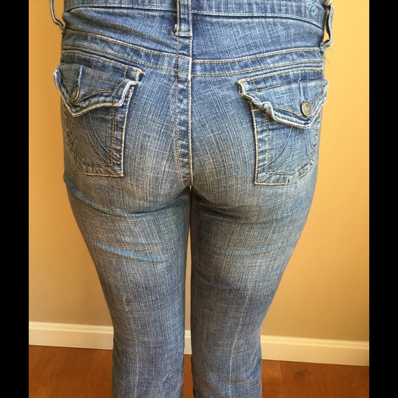 Jeans - Picture 2 of 3