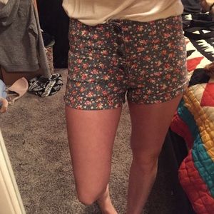High waisted flower shorts