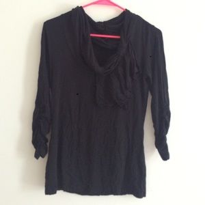 Black quarter sleeve