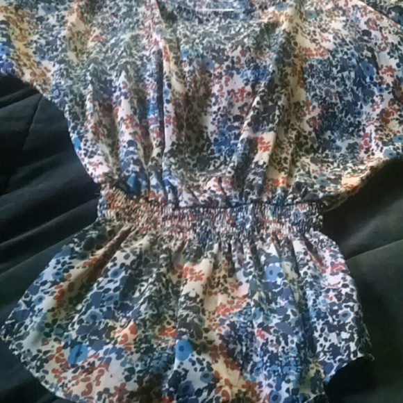 Top - Picture 2 of 2