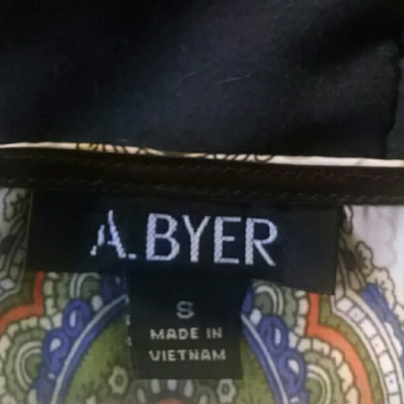 Top - Picture 2 of 3