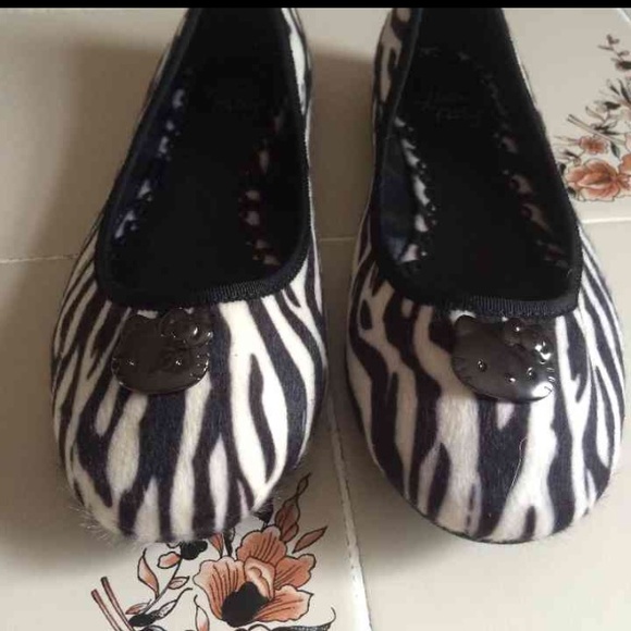 Hello kitty flats