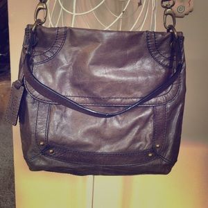 Fossil cross body leather bag.