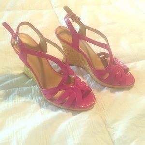 Nine West pink wedges