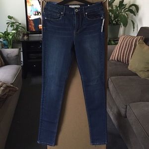 Never worn Pac Sun jeans
