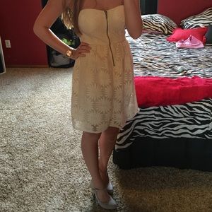 White floral lace strapless dress