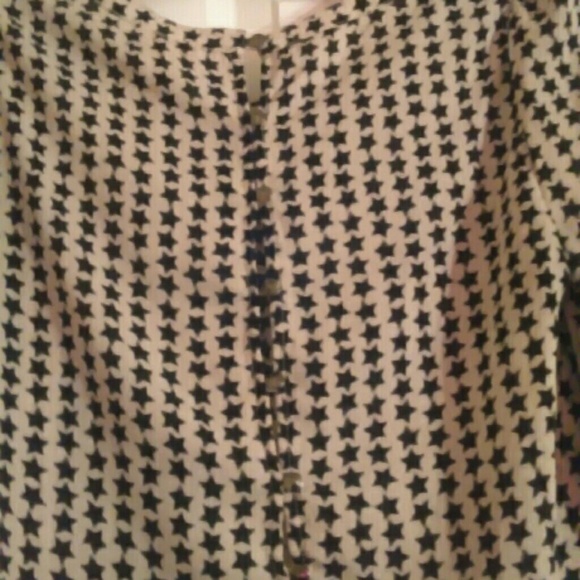 Top - Picture 2 of 2