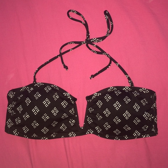 NEVER WORN ONCE A&F Ruched V-Wire Swim Top