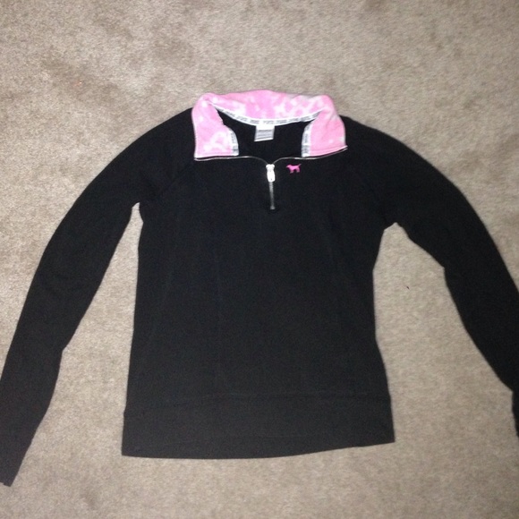 VS pink quarter zip