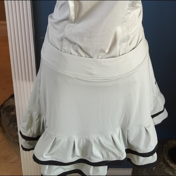 Nike Dresses & Skirts - Nike Fit Dry Tennis Skirt/Skort Grey Medium NWT