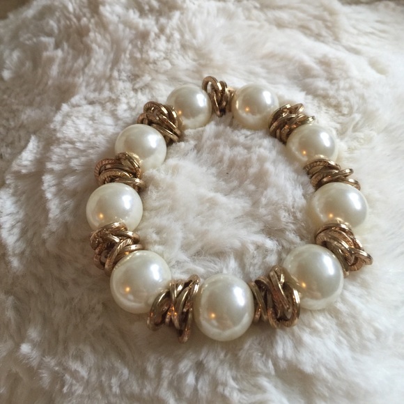 Pearl Bracelet Bundle - Picture 2 of 4
