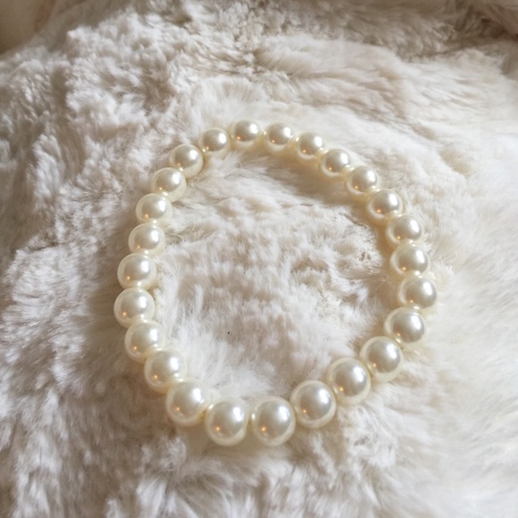 Pearl Bracelet Bundle - Picture 3 of 4