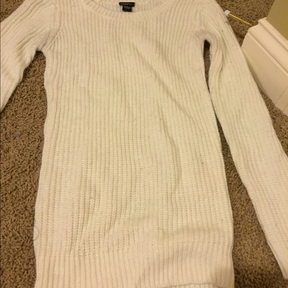 Long white knitted sweater