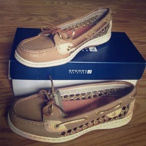 ✨🌸sperry topsider angelfish cage linen!